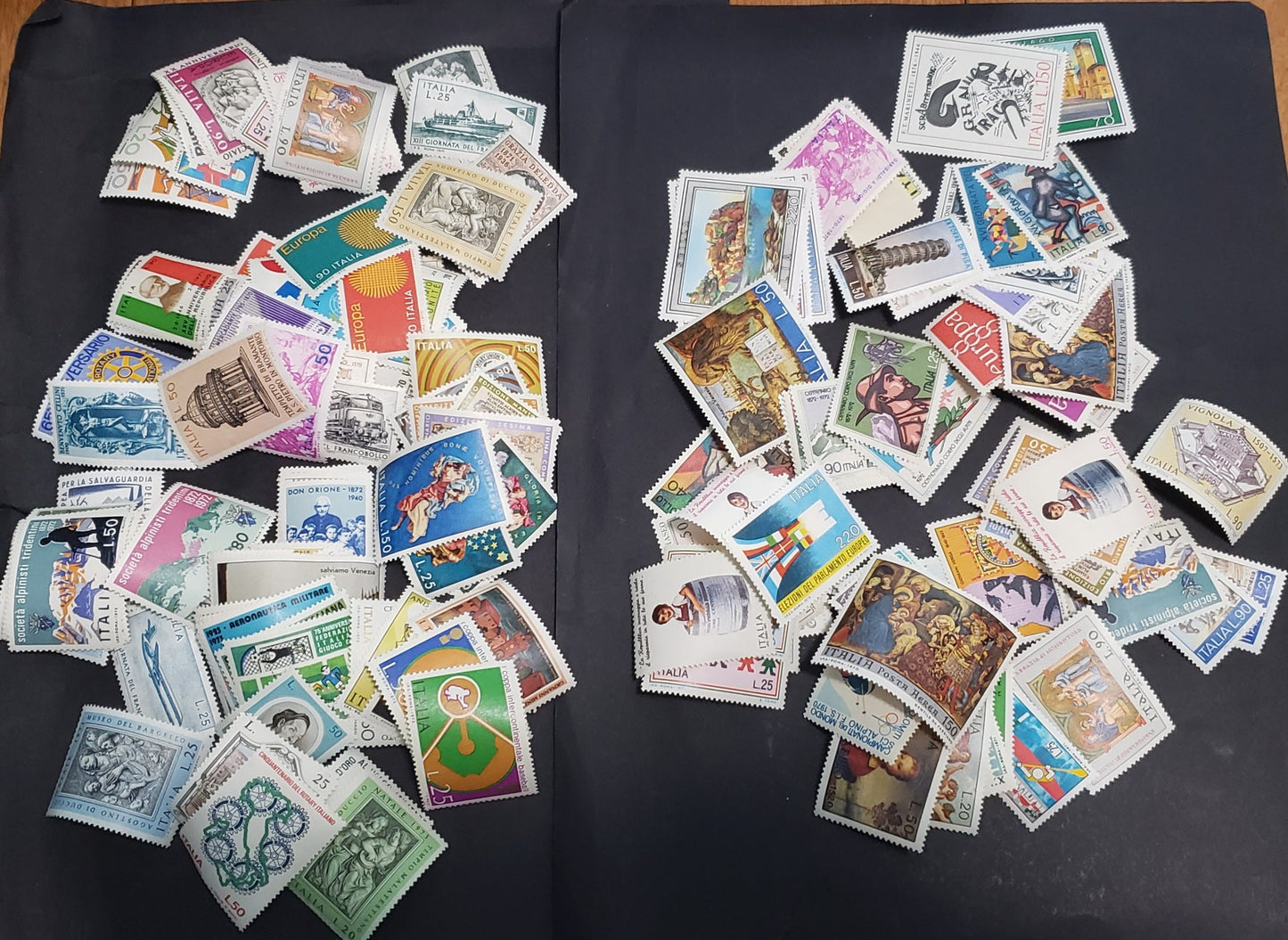 Lot 309 Italy 1970's Commemorative Issues, 250-300 VFOG&NH Singles In Two Large Glassine Envelopes, Unchecked For Paper Fluorescence & Tagging Varieties, Ideal For Further Study