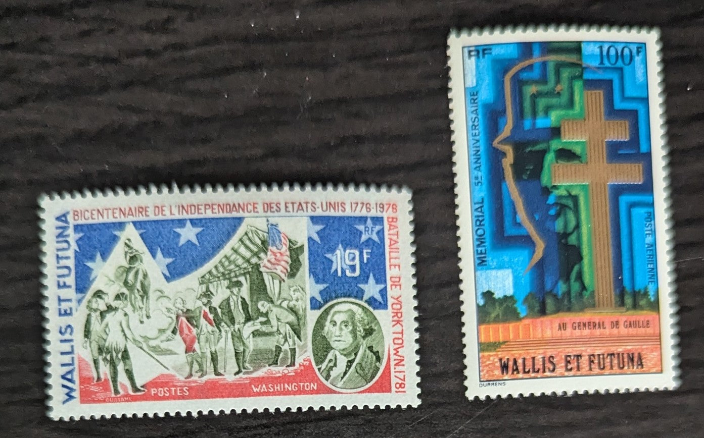 Lot 20 Wallis & Futuna SC#187/C72 1976-1977 Battle of Yorktown & George Washington - De Gaulle Memorial Issues, 2 VFOG Singles, Click on Listing to See ALL Pictures, 2017 Scott Cat. $13.5