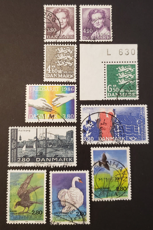 Lot 44 Denmark SC#800/823e 1986 Queen Margrethe II / Natl. Bird Candidates Issues, 10 Very Fine Used Singles, Click on Listing to See ALL Pictures, 2017 Scott Cat. $18.1