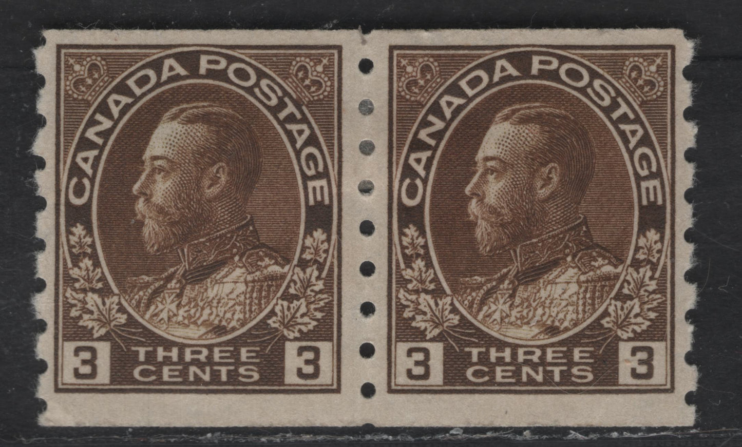 Lot 19 Canada #129 3c Brown King George V, 1912-1924 Admiral Coil Issue, A FOG Pair, Wet Printing, Retouched Frameline.