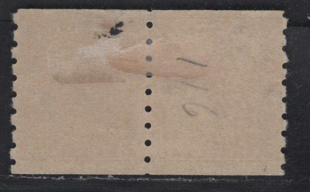 Lot 19 Canada #129 3c Brown King George V, 1912-1924 Admiral Coil Issue, A FOG Pair, Wet Printing, Retouched Frameline.