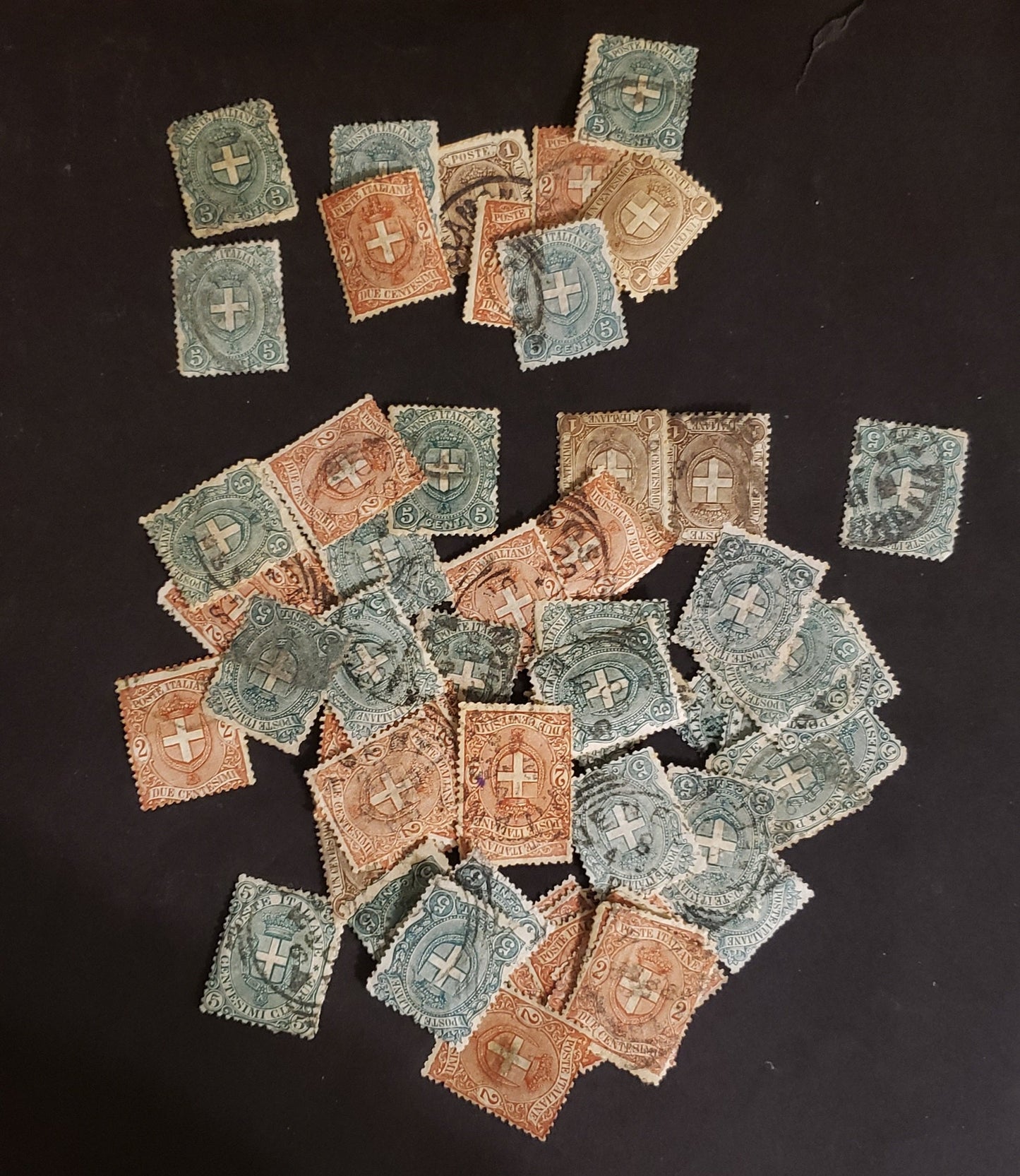 Lot 255 (C) Italy SC#73-75 1c-5c Brown-Green Arms Of Savoy, 1896-1897 Arms Of Savoy Keyplates, 60-75 VG & Fine Used Singles In a Small Glassine Envelope, Unchecked For Inverted Wmks, Plate Flaws & Shades, Ideal For Further Study