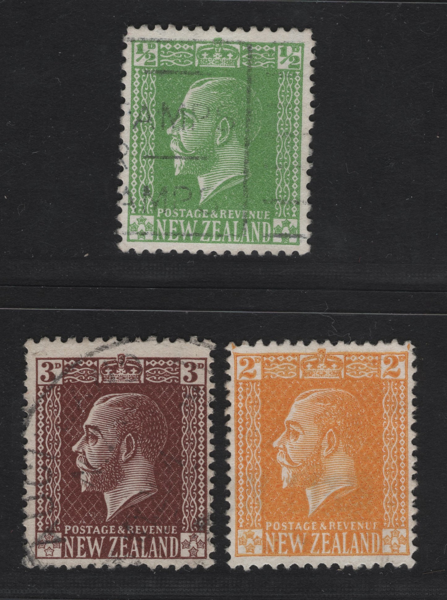 Lot 301 New Zealand (C) SG#441-443 1/2d - 3d Green - Deep Chocolate King George V, 1915-1933 King George V Keyplates Issue, 3 Fine/Very Fine Used Singles, Jones Paper, The Cancel On The 2d Is Indistinct