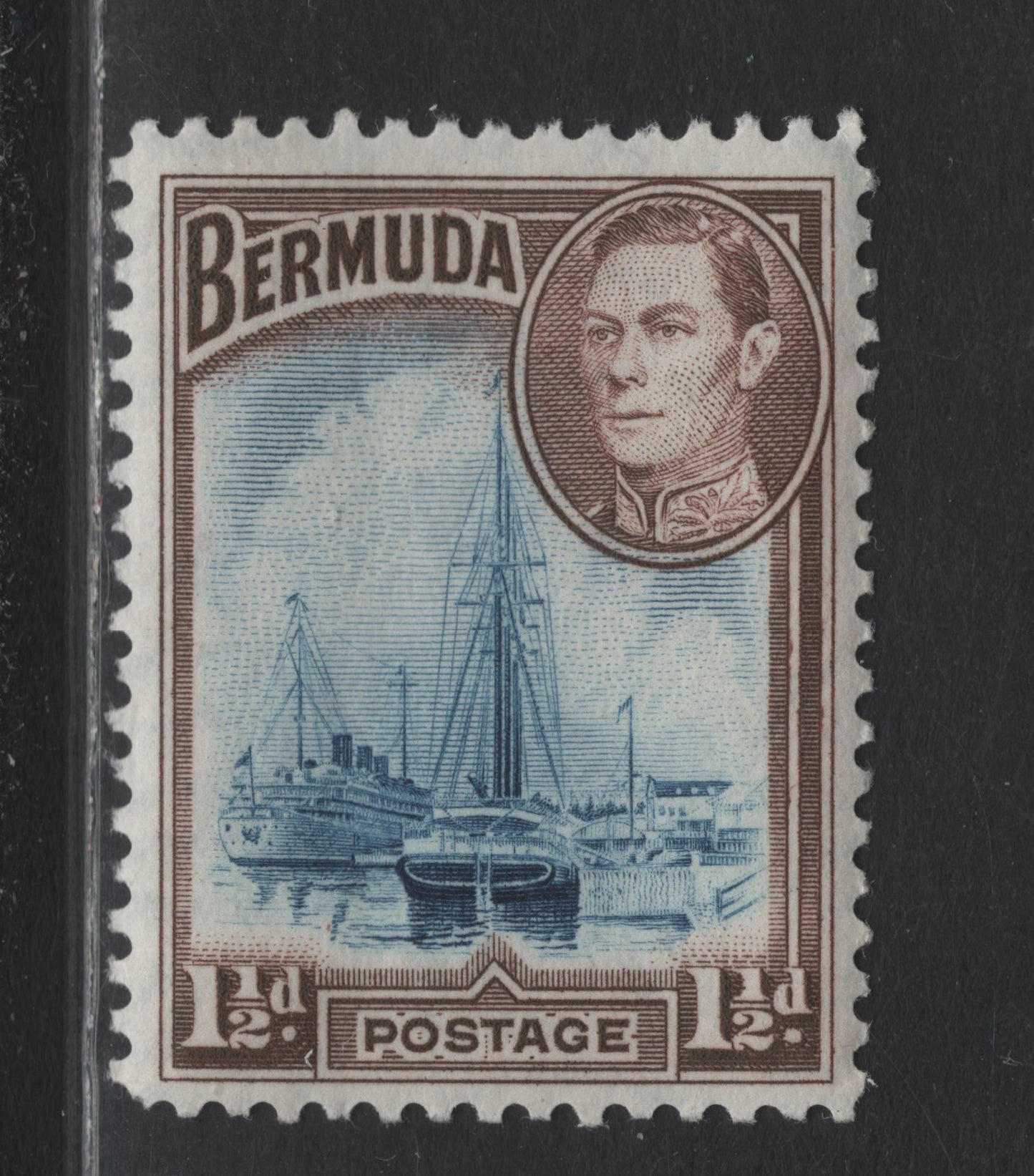 Lot 220 Bermuda SG#111a 1.5d Dull Blue & Violet Brown , 1936-1952 KGVI Pictorial Issue, A VFNH Single, 1942-1943 Printing, Opaque Paper With Barely Visible Wmk, Crackly Gum With Visible Diagonal Cracks, Line Perf.