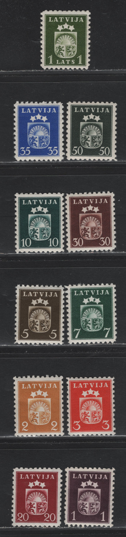 Lot 314 Latvia SC#217-229 1s - 1l Dark Violet Brown - Olive Green , 1940 Arms Issue, 13 VFOG Singles