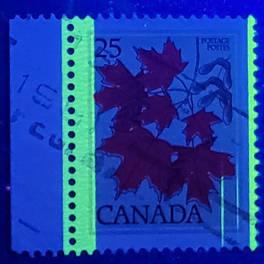 Canada #719T6 25c Multicoloured Sugar Maple, 1977-1982 Floral & Environment Issue, A VF Used Single On DF1/DF1 Paper, With Tagging Doctor Blade Flaw, Stone Background, Finely Screened, The Illustrated Example On Adminware