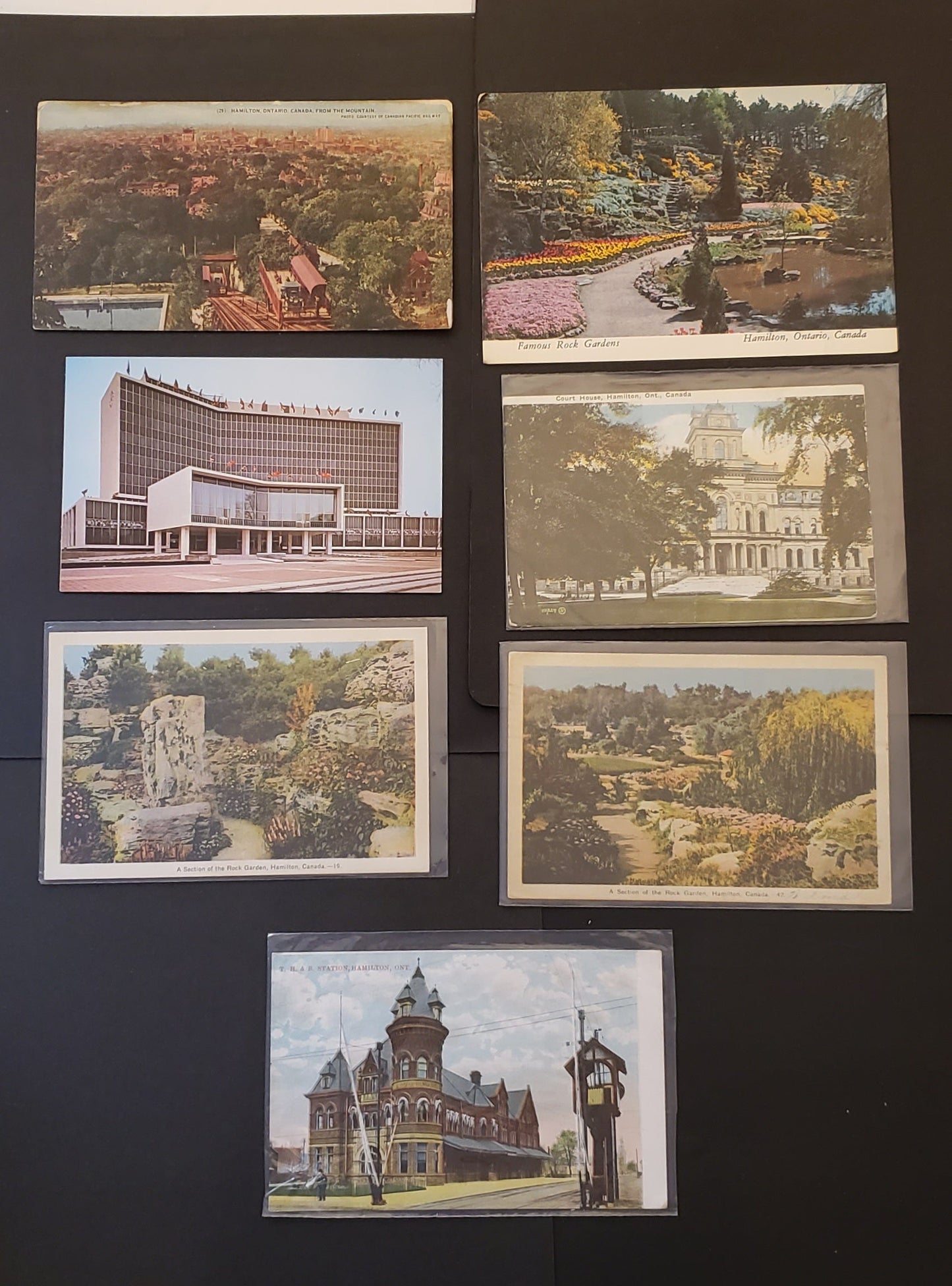 Group Of 7 Canadian Postcards Featuring Scenes Of Hamilton, Ontario. Our Estimated Value Is $7.